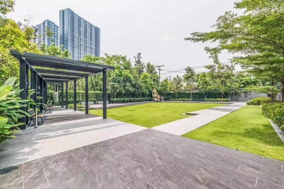 Condo In Bangkok With Swimming Pool Near Malls And Train Ngoại thất bức ảnh